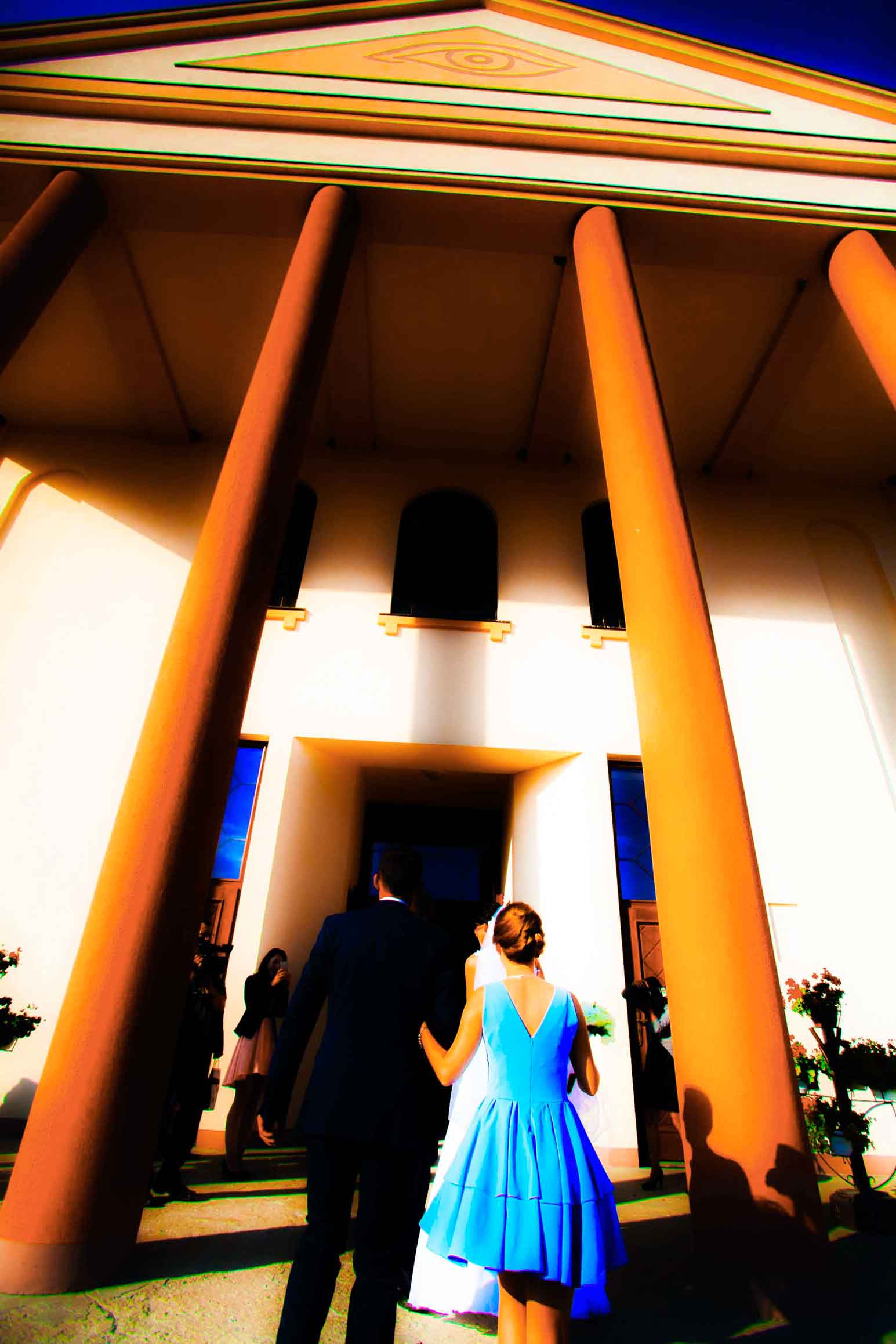 Bride-mates-enter-church